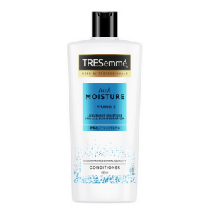 Rich Moisture Conditioner 685ml TRESEMMÉ